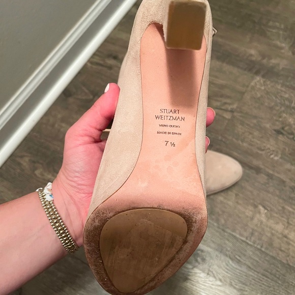 Stuart Weitzman
Pink Delphine Suede Boots/Booties - Picture 5 of 5